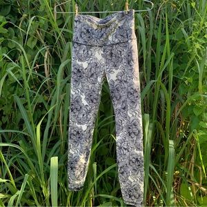 FLORAL BALANCE LEGGINGS
